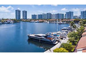 21391 Marina Cove Cir, Miami, FL 33180, Sold 12/16/22