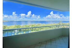 5070 N Ocean Dr, Riviera Beach, FL 33404, Sold 12/30/22
