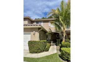 4887 Pinemore Ln, Lake Worth, FL 33463, Sold 09/22/22