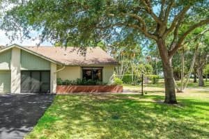 3805 Arelia Dr, Delray Beach, FL 33445, Sold 10/20/22