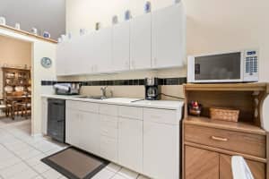 3805 Arelia Dr, Delray Beach, FL 33445, Sold 10/20/22