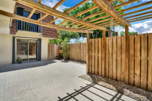 504 5th Ln, Greenacres, FL 33463, Sold 11/08/22