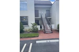 8 Willowbrook Ln, Delray Beach, FL 33446, Sold 10/03/22