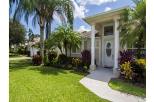 2355 4th Ln, Vero Beach, FL 32962, Sold 10/07/22
