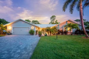 3671 SE Fairway W, Stuart, FL 34997, Sold 10/28/22