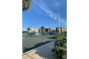 2786 Tennis Club Dr APT 404, West Palm Beach, FL 33417, Sold 09/13/22