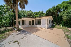 3933 Old Dixie Highway, Fort Pierce, Florida 34946