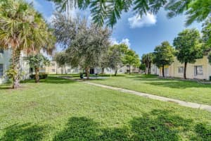 425 Executive Center Dr, West Palm Beach, FL 33401, Sold 10/21/22