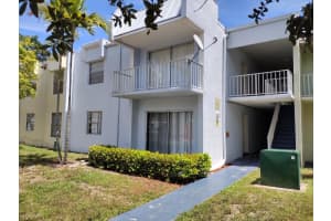425 Executive Center Dr, West Palm Beach, FL 33401, Sold 10/21/22