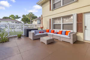 18 Amherst Ct, Royal Palm Beach, FL 33411, Sold 09/28/22