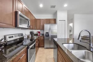 5040 Laurel Oak Dr, Riviera Beach, FL 33410, Sold 10/03/22