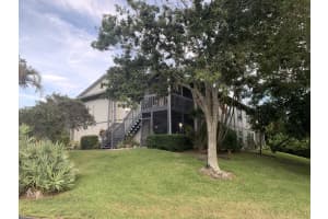 8387 SE Croft Circle   Q7, Hobe Sound, FL 33455 Sold 10/26/22