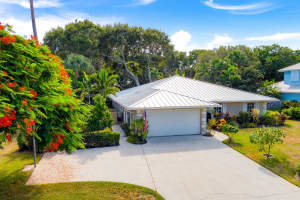 6  Lantana Lane, Sewalls Point, FL 34996 Sold 12/12/22