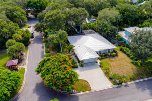 6  Lantana Lane, Sewalls Point, FL 34996 Sold 12/12/22