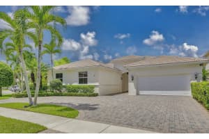 107  La Vida Court, Palm Beach Gardens, FL 33418 Sold 11/17/22