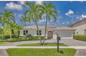 107  La Vida Court, Palm Beach Gardens, FL 33418 Sold 11/17/22
