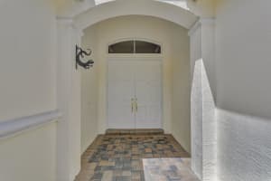 107  La Vida Court, Palm Beach Gardens, FL 33418 Sold 11/17/22