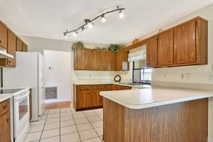 2351 SE Jackson Street, Stuart, FL 34997 Sold 11/22/22