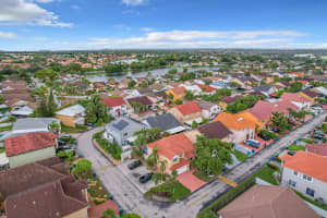 18768 NW 79th Way, Hialeah, FL 33015 Sold 02/08/23