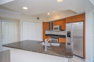 600 S Dixie Highway   323, West Palm Beach, FL 33401 Sold 10/25/22