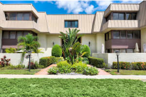 1800 SE Saint Lucie Boulevard   2-105, Stuart, FL 34996 Sold 02/10/23