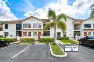 9704 Sills Dr E, Boynton Beach, FL 33437, Sold 10/13/22