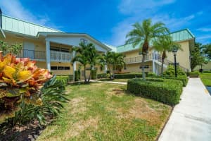 32 Colonial Club Dr, Boynton Beach, FL 33435, Sold 11/22/22
