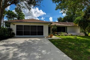 171  Parkwood Drive, Royal Palm Beach, FL 33411 Sold 11/30/22