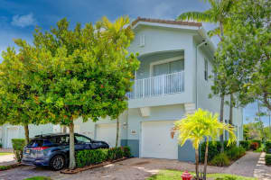 3061  Laurel Ridge Circle, Riviera Beach, FL 33404 Sold 09/30/22