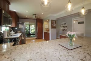 135 SE 7th St, Deerfield Beach, FL 33441, Sold 10/17/22