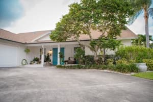 198 SE Turtle Creek Dr, Tequesta, FL 33469, Sold 02/02/23