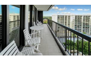 4748 S Ocean Boulevard   1006, Highland Beach, FL 33487 Sold 10/04/22