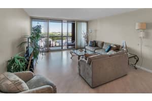 4748 S Ocean Boulevard   1006, Highland Beach, FL 33487 Sold 10/04/22