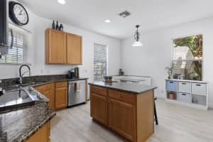 8080  Murano Circle, Palm Beach Gardens, FL 33418 Sold 10/12/22