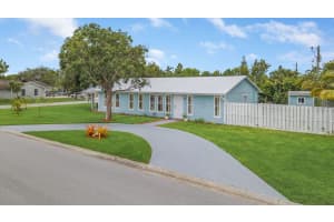 9180 SE Eagle Avenue, Hobe Sound, FL 33455 Sold 11/30/22