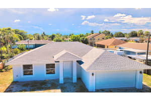 586  Fern Lane, Delray Beach, FL 33445 Sold 11/15/22