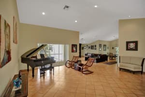 2820 Hampton Cir W, Delray Beach, FL 33445, Sold 09/30/22