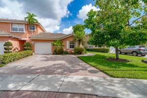 9133 NW 40th St, Sunrise, FL 33351, Sold 09/30/22