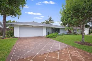 11730  Hemlock Street, Palm Beach Gardens, FL 33410 Sold 11/30/22