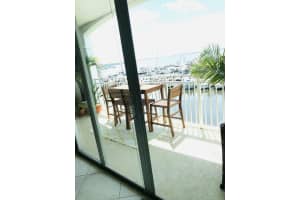 815 NW Flagler Ave, Stuart, FL 34994, Sold 10/03/22