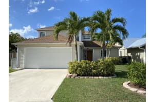 3905 SE Walnut Place, Stuart, FL 34997 Sold 10/12/22