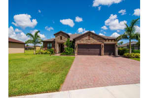 6274  Arcadia Sq Square, Vero Beach, FL 32966 Sold 10/12/22