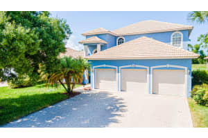 392 NW Sheffield Circle, Port Saint Lucie, FL 34983 Sold 10/07/22