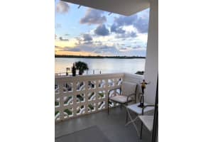 2840 S Ocean Blvd, Palm Beach, FL 33480, Sold 01/13/23