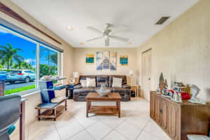 5270 Poppy Pl, Delray Beach, FL 33484, Sold 10/31/22