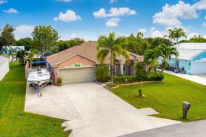 536 NE Pecos Way, Jensen Beach, FL 34957 Sold 10/17/22