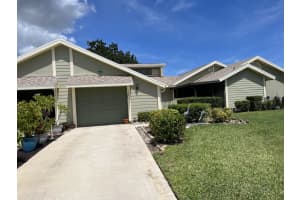 1561 SE Lynshire Court, Port Saint Lucie, FL 34952 Sold 10/03/22