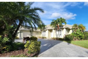 411 NW Dover Court, Port Saint Lucie, FL 34983 Sold 04/07/23