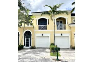 6187 NW Helmsdale Way, Port Saint Lucie, FL 34983 Sold 12/16/22