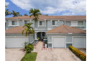 2045  Oakhurst Way, Riviera Beach, FL 33404 Sold 11/18/22